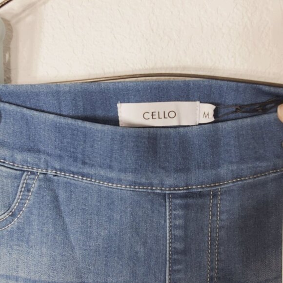 Cello Deluxe Comfort Stretch Size Medium Blue Flare Jeans RN#129203 Acid wash - Picture 5 of 14